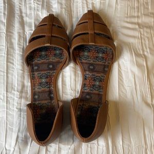 Faux leather brown sandals